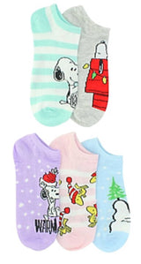 PEANUTS Ladies 5 Pair Of CHRISTMAS No Show Socks ‘WARM & COZY’ - Novelty Socks for Less