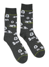 PEANUTS Men’s 2 Pair Of SNOOPY Socks ‘I LIKE NAPS’ - Novelty Socks And Slippers