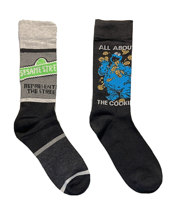 SESAME STREET Men’s 2 Pair Of COOKIE MONSTER Socks ‘ALL ABOUT THE COOKIE’