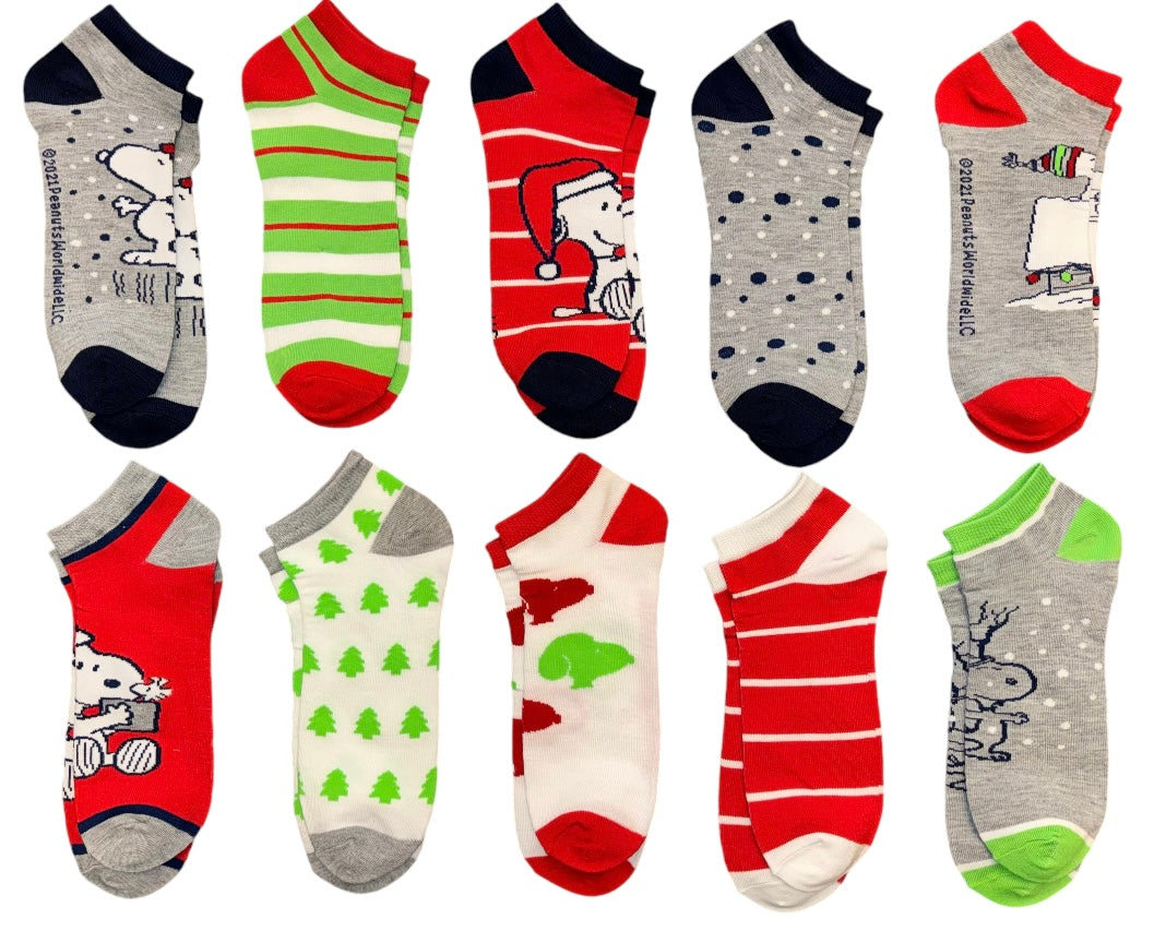 PEANUTS Ladies SNOOPY CHRISTMAS 10 Pair Of Ankle Socks BIOWORLD Brand - Novelty Socks And Slippers