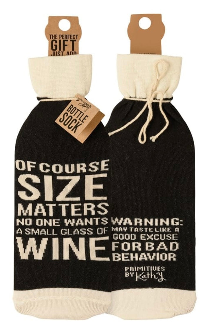 PRIMITIVES BY KATHY ALCOHOL BOTTLE SOCK ‘OF COURSE SIZE MATTERS NO ONE WANTS A SMALL GLASS OF WINE’ - Novelty Socks And Slippers