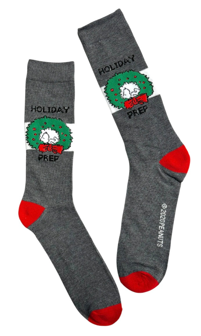 PEANUTS Men’s SNOOPY CHRISTMAS SOCKS SAYS ‘HOLIDAY PREP’