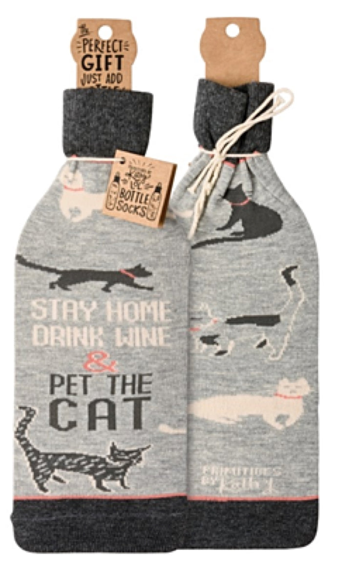 PRIMITIVES BY KATHY ALCOHOL WINE BOTTLE SOCK ‘STAY HOME, DRINK WINE & PET THE CAT’