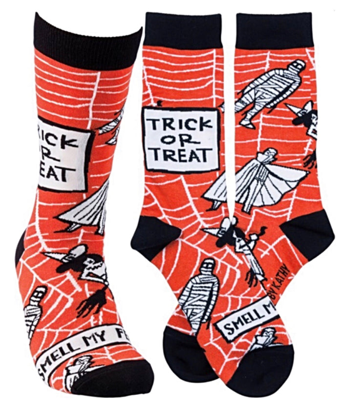 Primitives by Kathy Unisex Halloween ‘TRICK OR TREAT SMELL MY FEET' Socks