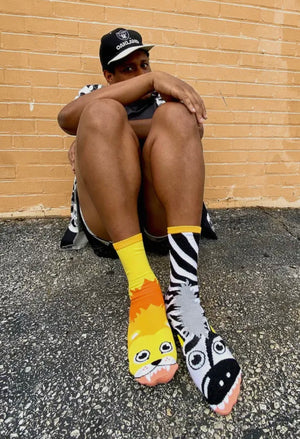 PALS SOCKS Brand Unisex LION & ZEBRA Mismatched Gripper Bottom Socks (CHOOSE SIZE)