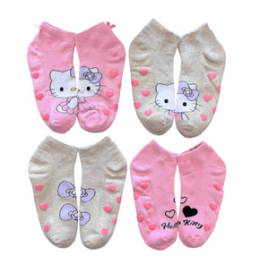 HELLO KITTY Ladies 4 Pair Of Thick No Show Gripper Bottom Valentines Day Socks - Novelty Socks And Slippers