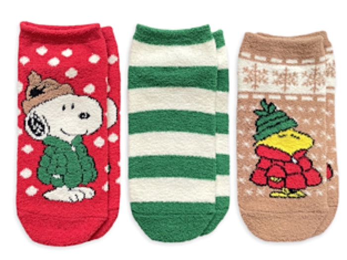 PEANUTS Ladies CHRISTMAS 3 Pair Of Cozy Plush Low Cut Socks SNOOPY & WOODSTOCK