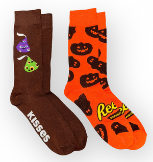 HERSHEY KISSES& REESE’S Men’s 2 Pair Of HALLOWEEN Socks - Novelty Socks And Slippers