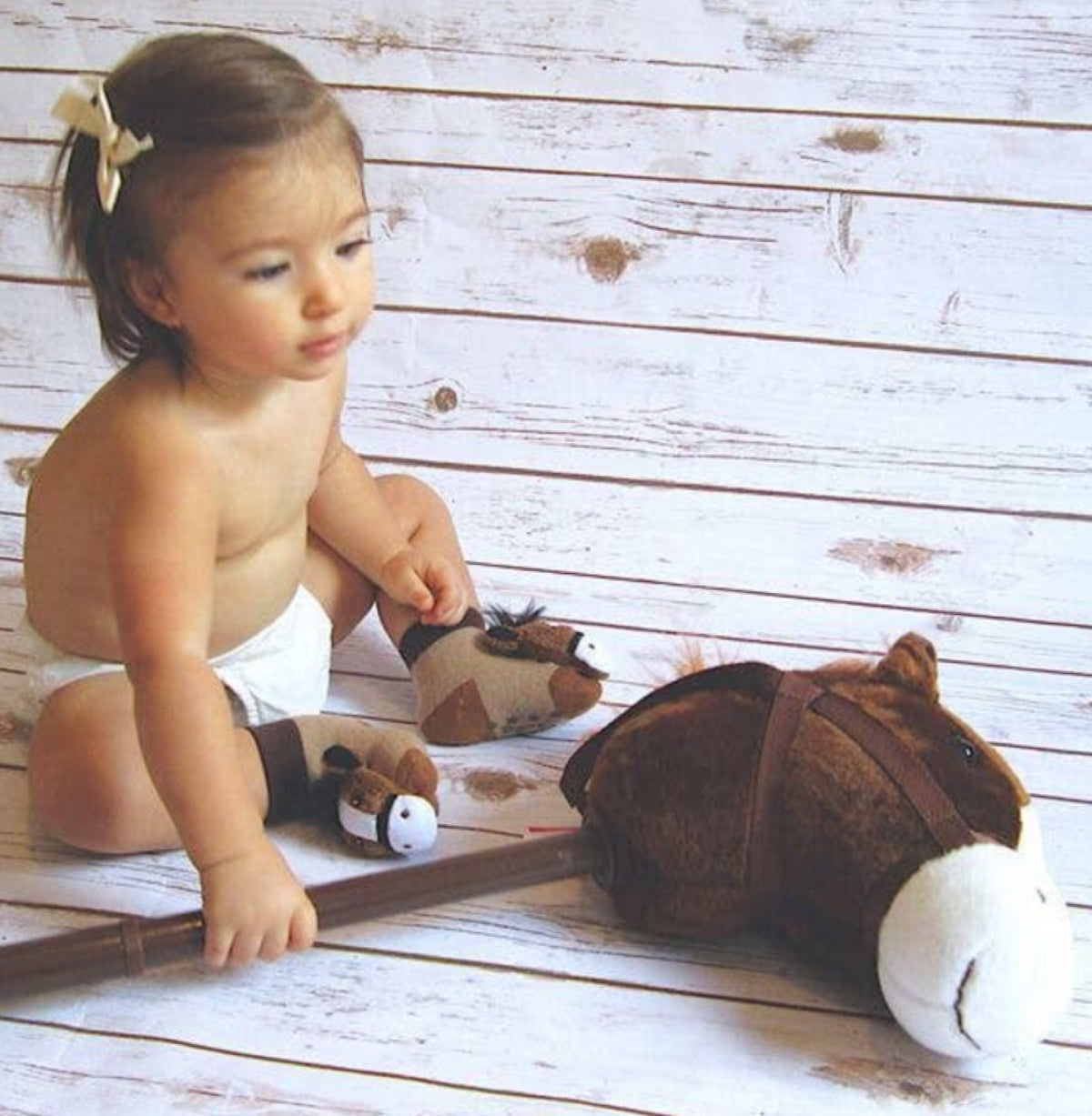 BOOGIE TOES Baby Unisex BROWN HORSE Rattle GRIPPER BOTTOM Socks by PIERO LIVENTI - Novelty Socks for Less