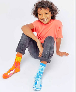 PALS SOCKS Brand TWEENS BURNIE & ICEY Mismatched Gripper Socks AGES 9-12 - Novelty Socks for Less