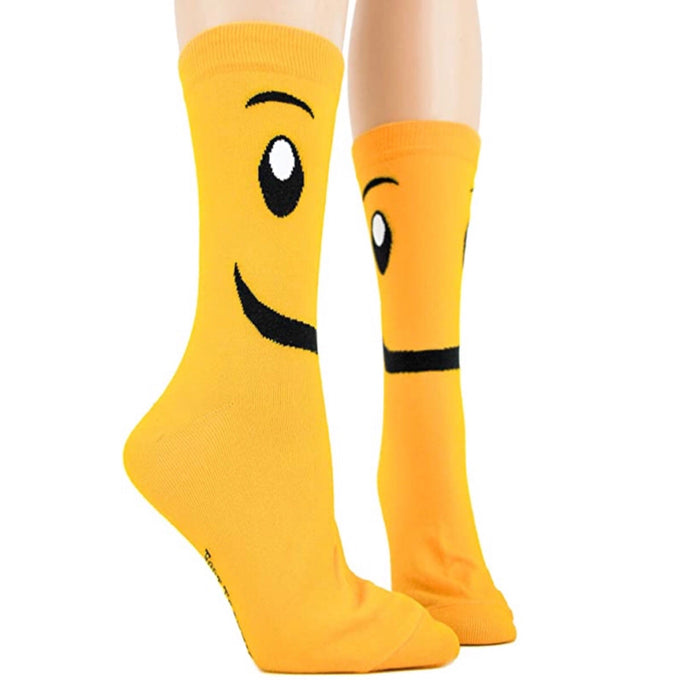 FOOT TRAFFIC Brand Ladies SMILEY FACE Socks