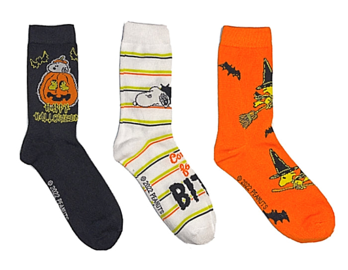 PEANUTS LADIES HALLOWEEN 3 PAIR OF SNOOPY & WOODSTOCK SOCKS 'COME IN FOR A BITE'
