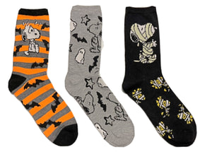 PEANUTS Ladies 3 Pair Of SNOOPY HALLOWEEN Socks WITH BLACK BATS & GHOSTS - Novelty Socks for Less