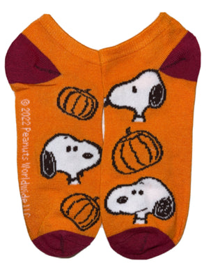 PEANUTS LADIES AUTUMN FALL 6 PAIR OF ANKLE SOCKS SCARECROW SNOOPY BIOWORLD BRAND - Novelty Socks for Less